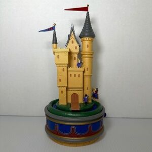 Vintage Hallmark 1982 Camelot Castle with Rotating Horse Music Box WORKS